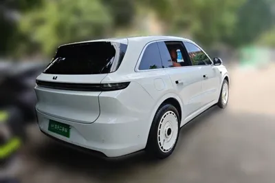 Li Auto L6 2024, 22800 км, за 193524.59 CNY