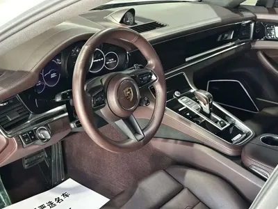 Porsche Panamera 2022, 40000 км, за 718000 CNY - фото 12