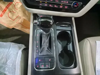 Kia Canival 2016, 150000 км, за 7900000 KRW - фото 12
