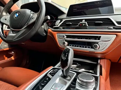 BMW 7 Series 2020, 87000 км, за 356800 CNY - фото 13