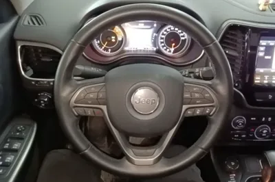 Jeep Cherokee 2019, 58400 км, за 70032.68 CNY - фото 14