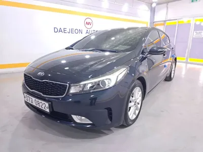 Kia K3 · 2016 год