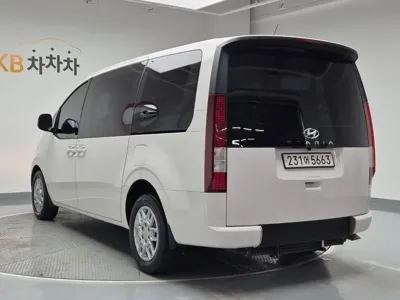 Hyundai Staria 2022, 56000 км, за 27300000 KRW
