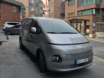 Hyundai Staria 2025, 22555 км, за 31580000 KRW