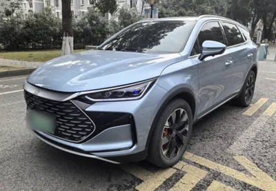 BYD Tang · 2023 год