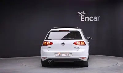 Volkswagen Golf 2016, 139440 км, за 8990000 KRW