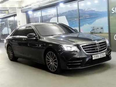 Mercedes-Benz S-Class · 2018 год