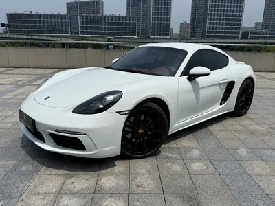 Porsche 718 · 2024 год