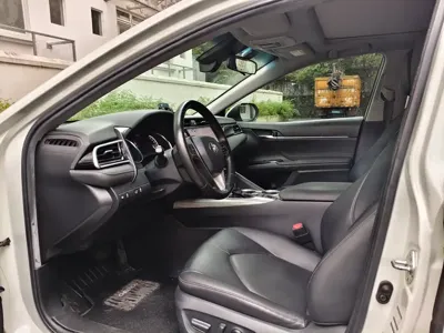 Toyota Camry 2019, 120000 км, за 88800 CNY