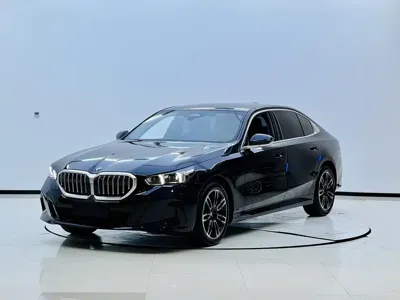 BMW 5 Series · 2026 год