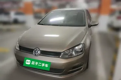 Volkswagen Golf · 2015 год