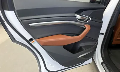 Audi e-tron 2022, 141243 км, за 39900000 KRW - фото 25