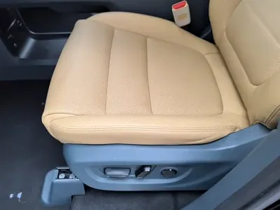 GAC Motor 传祺E8 PHEV 2024, 36500 км, за 134800 CNY - фото 20