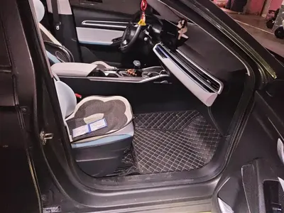 Geely Emgrand 2023, 13500 км, за 48000 CNY - фото 8