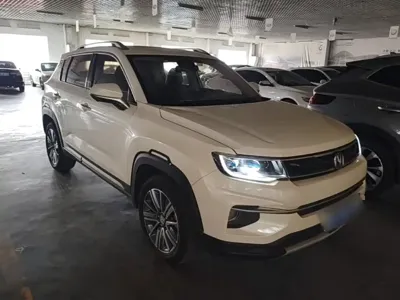 Changan CS35PLUS 2019, 35800 км, за 37800 CNY