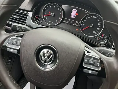 Volkswagen Touareg 2016, 120000 км, за 99800 CNY - фото 10