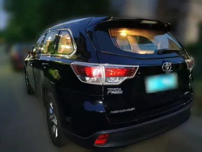 Toyota Highlander 2015, 104500 км, за 91262.74 CNY - фото 4