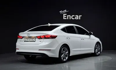 Hyundai Avante 2017, 71958 км, за 10800000 KRW