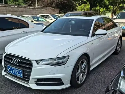 Audi A6L · 2018 год