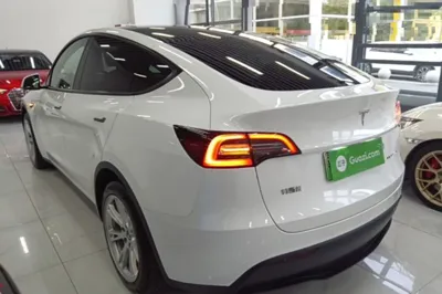Tesla Model Y 2022, 25400 км, за 180330.89 CNY - фото 4