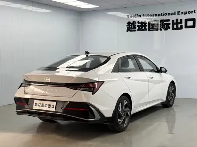 Hyundai Elantra 2023, 30000 км, за 106800 CNY - фото 10