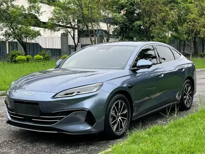 BYD 海豹06 · 2025 год