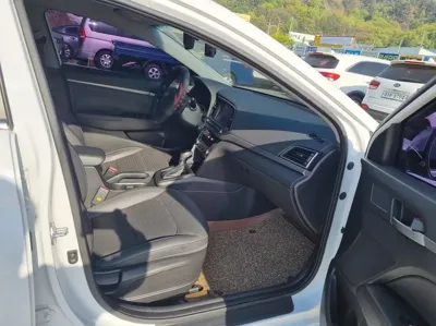 Hyundai Avante 2018, 114000 км, за 10800000 KRW - фото 13