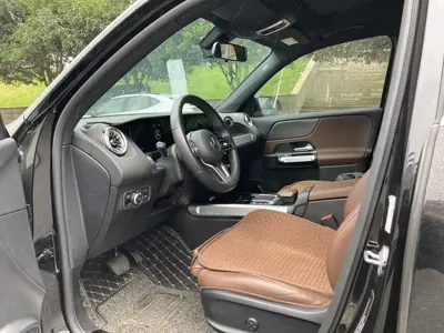 Mercedes-Benz GLB 2022, 21000 км, за 118000 CNY