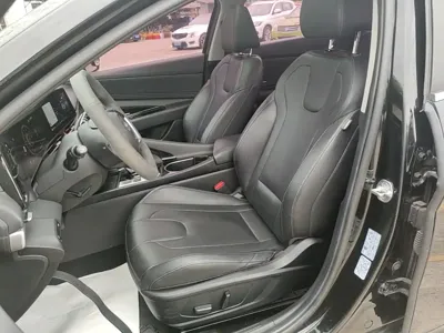 Hyundai Elantra 2021, 87500 км, за 51300 CNY - фото 15