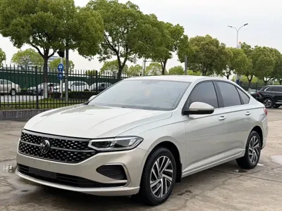 Volkswagen Lavida 2022, 18000 км, за 82000 CNY - фото 1