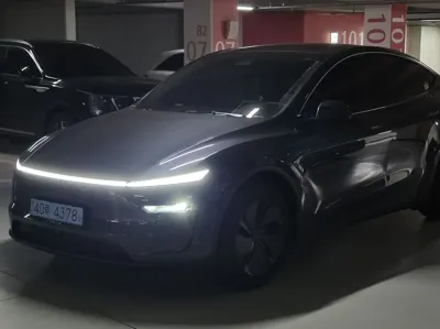 Tesla Model Y · 2025 год