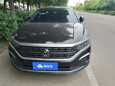 Volkswagen Passat 2024, 55000 км, за 123000 CNY