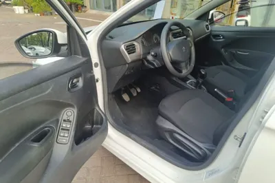 Peugeot 301 2014, 106700 км, за 24589.78 CNY