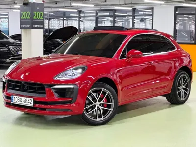 Porsche Macan · 2023 год