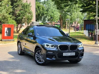 BMW X4 · 2020 год