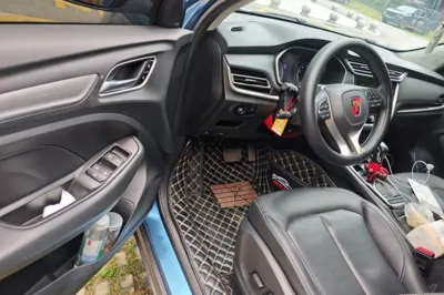 Roewe RX3 2018, 110900 км, за 37314.05 CNY