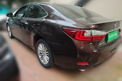 Lexus ES 2015, 106199 км, за 85869.41 CNY - фото 4