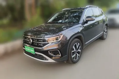 Volkswagen Tayron · 2025 год