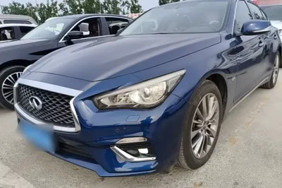 Infiniti Q50L 2018, 122900 км, за 81000.43 CNY - фото 1