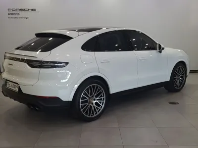 Porsche Cayenne 2023, 30038 км, за 119000000 KRW - фото 2