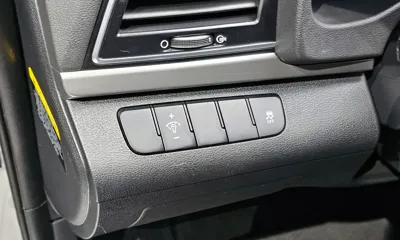 Hyundai Avante 2016, 138256 км, за 6990000 KRW - фото 18