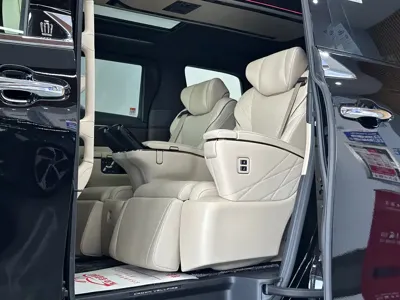 Toyota Vellfire 2025, 3000 км, за 848000 CNY - фото 8