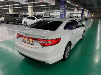 Hyundai Grandeur 2015, 137325 км, за 6600000 KRW