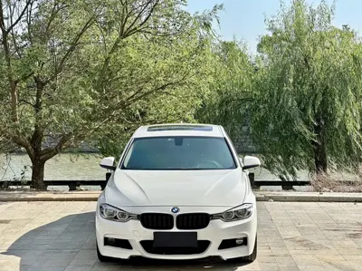 BMW 3 Series 2018, 120000 км, за 78000 CNY