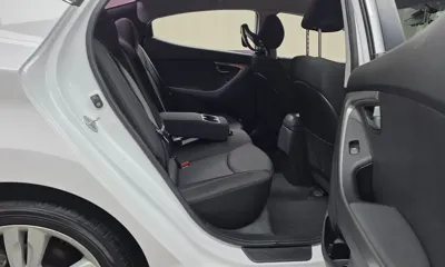 Hyundai Avante 2015, 142350 км, за 6200000 KRW - фото 11