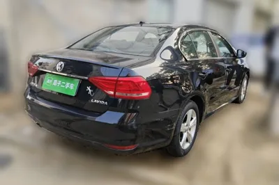 Volkswagen Lavida 2017, 64500 км, за 38455.02 CNY - фото 16