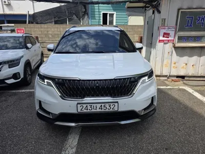 Kia Canival · 2023 год