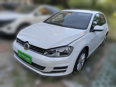 Volkswagen Golf 2016, 34400 км, за 56960.18 CNY - фото 1