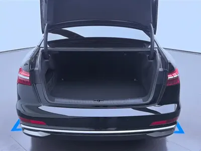Audi A6L 2024, 20600 км, за 259800 CNY