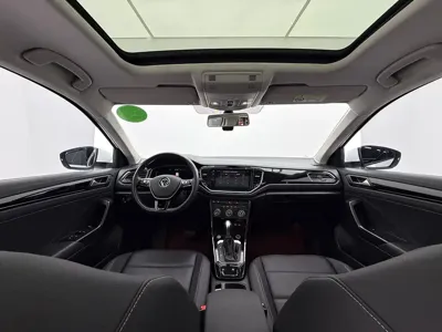 Volkswagen T-Roc 2022, 24700 км, за 123800 CNY - фото 9